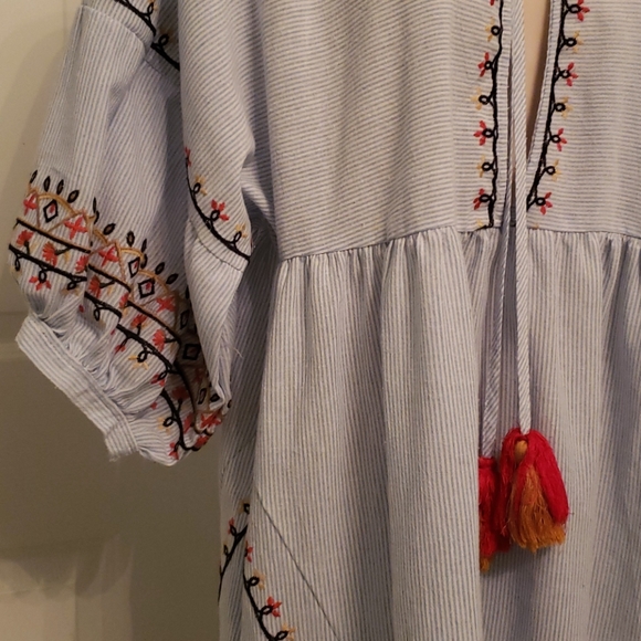 Forever 21 Puff Sleeve Pheasant Dress - Picture 3 of 7